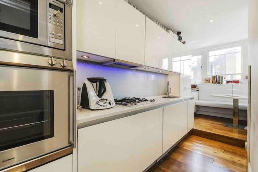 Stunning Grand 2 Bed, 2 Bath Apartment, Londra Esterno foto
