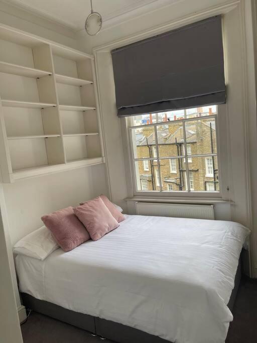 Stunning Grand 2 Bed, 2 Bath Apartment, Londra Esterno foto